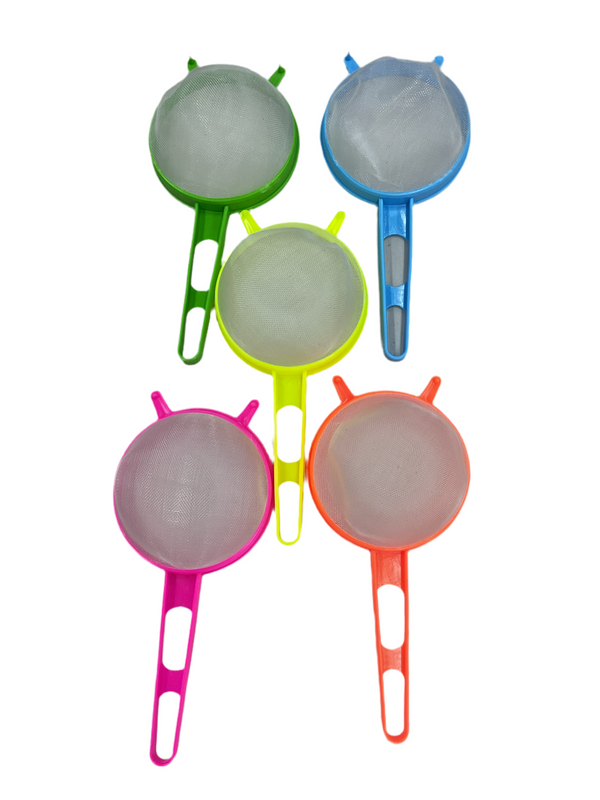 COLADOR DE PLASTICO GRANDE 13 CM MARILU